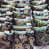 Travail à façon sachets de lavande, pour Aerin Travail à façon sachets de lavande, pour Aerin