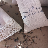Sachets de lavande de provence personnalisés pour mariage Sachets de lavande de provence personnalisés pour mariage