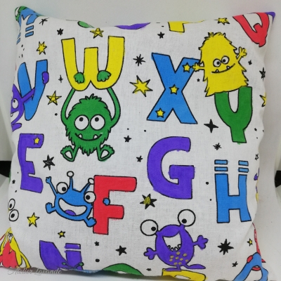 Kit enfant (+ 6 ans) ''Coussin doudou-dodo'' Fleurs de Lavande Kit enfant (+ 6 ans) ''Coussin doudou-dodo'' Fleurs de Lavande