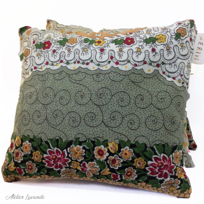 Travail à façon sachets de lavande de Provence Travail à façon sachets de lavande de Provence