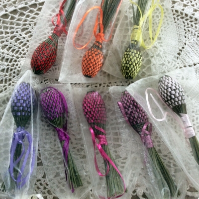 Mini fuseaux de lavande dans sac en organza Mini fuseaux de lavande dans sac en organza