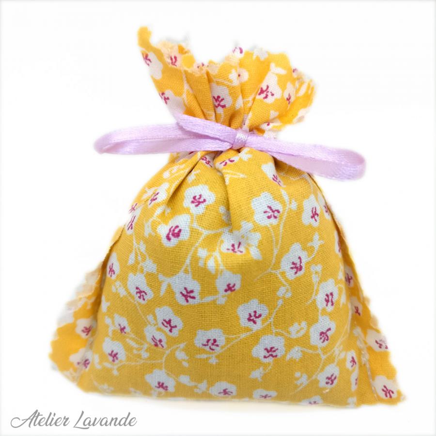 Sachet de lavande déco motif floral référence Cyrano Sachet de lavande déco motif floral référence Cyrano