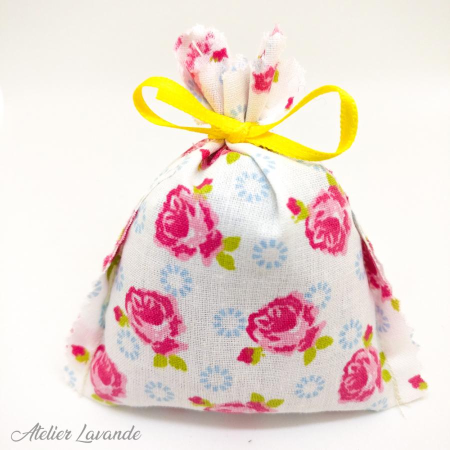 Sachet de lavande déco motif floral référence Sidonie Sachet de lavande déco motif floral référence Sidonie