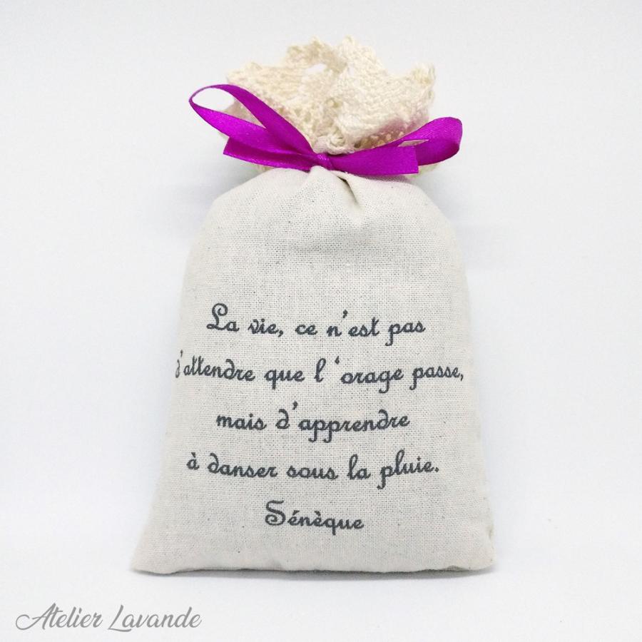 Sachet de lavande avec citation de Sénèque Sachet de lavande avec citation de Sénèque